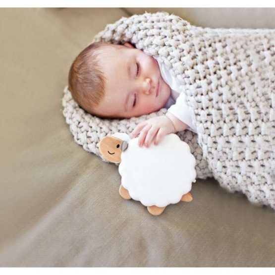 HAPE Noćno svijetlo sa uspavankama Sleepy Sheepy